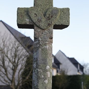 Croix du XVIe siècle