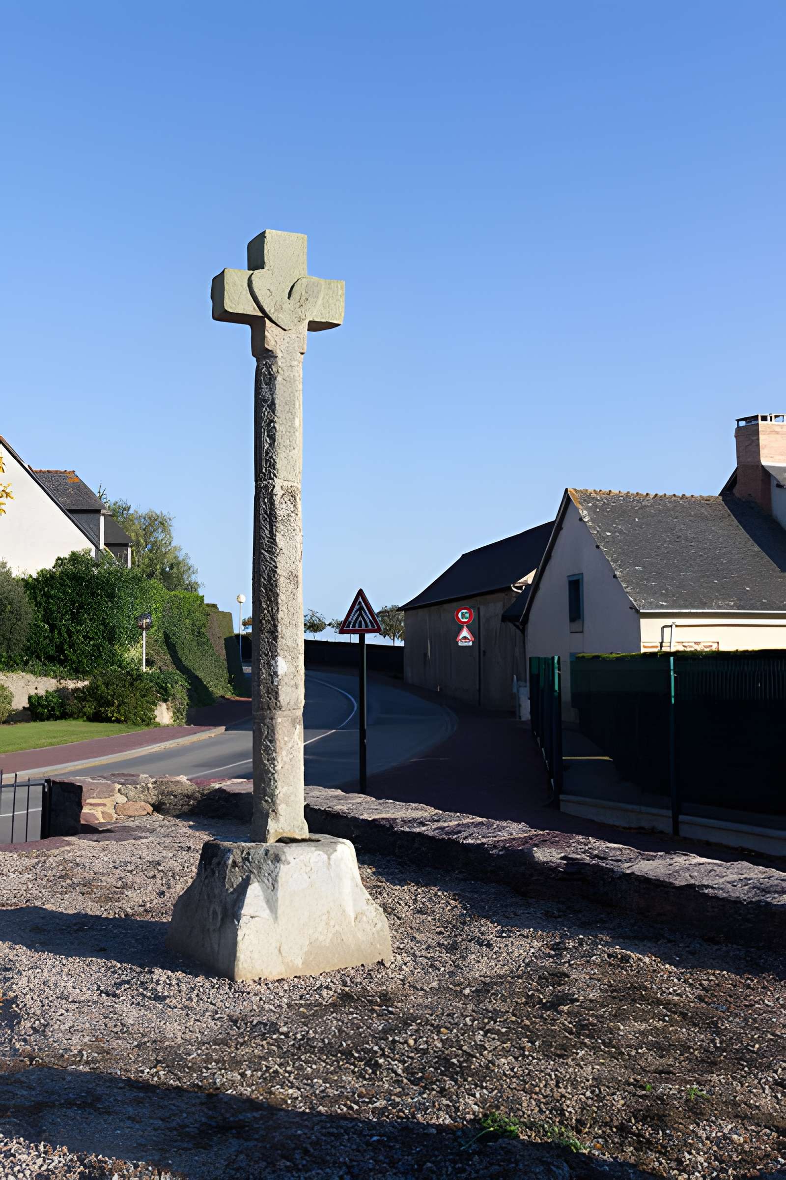 Croix du XVIe siècle