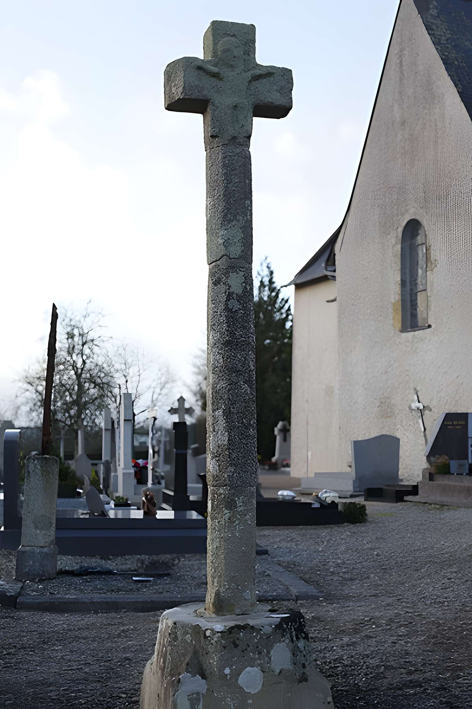 Croix du XVIe siècle