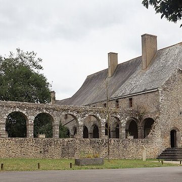 Restes de lancienne abbaye