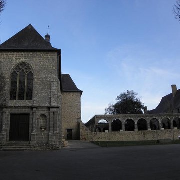 Restes de lancienne abbaye