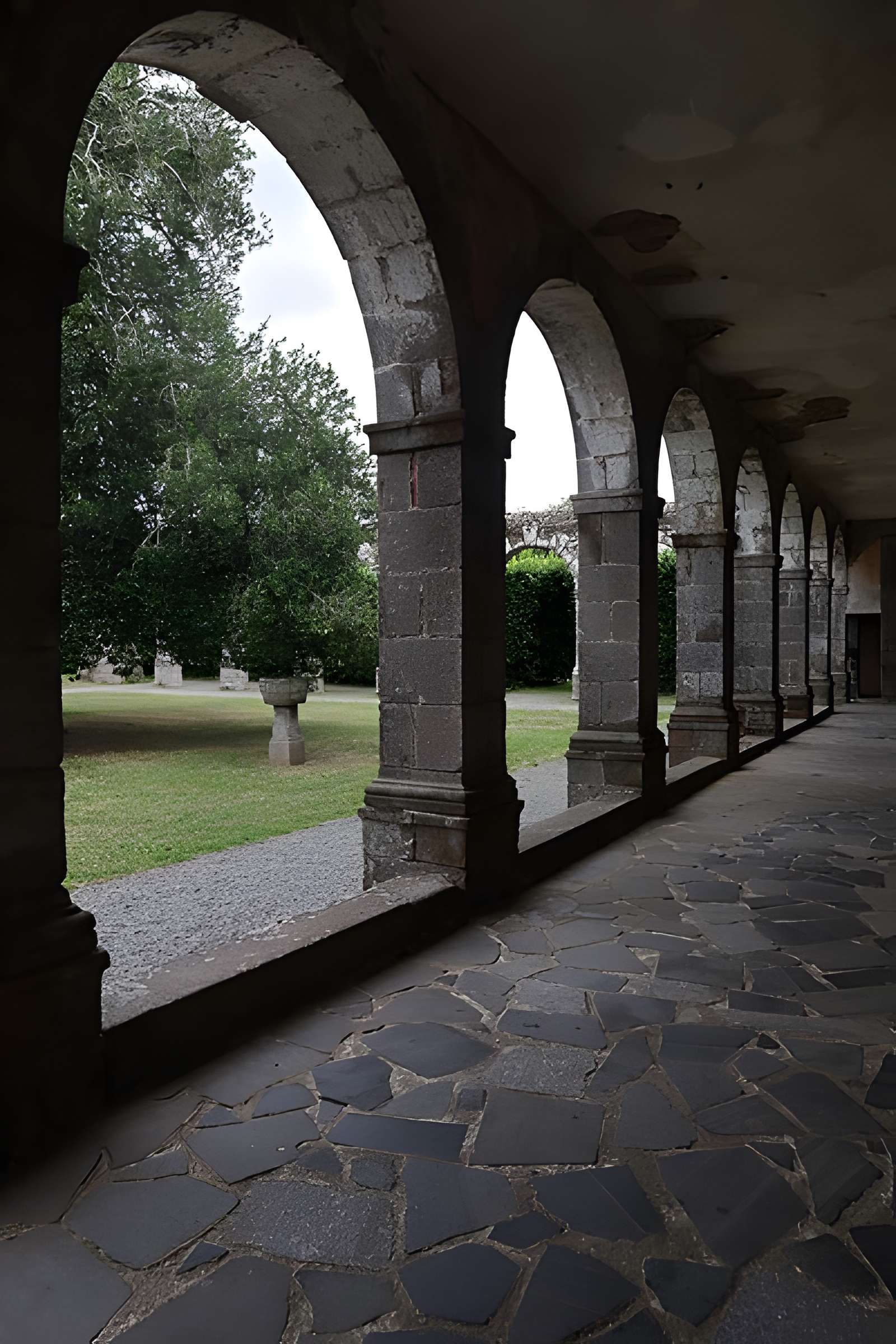 Restes de l'ancienne abbaye