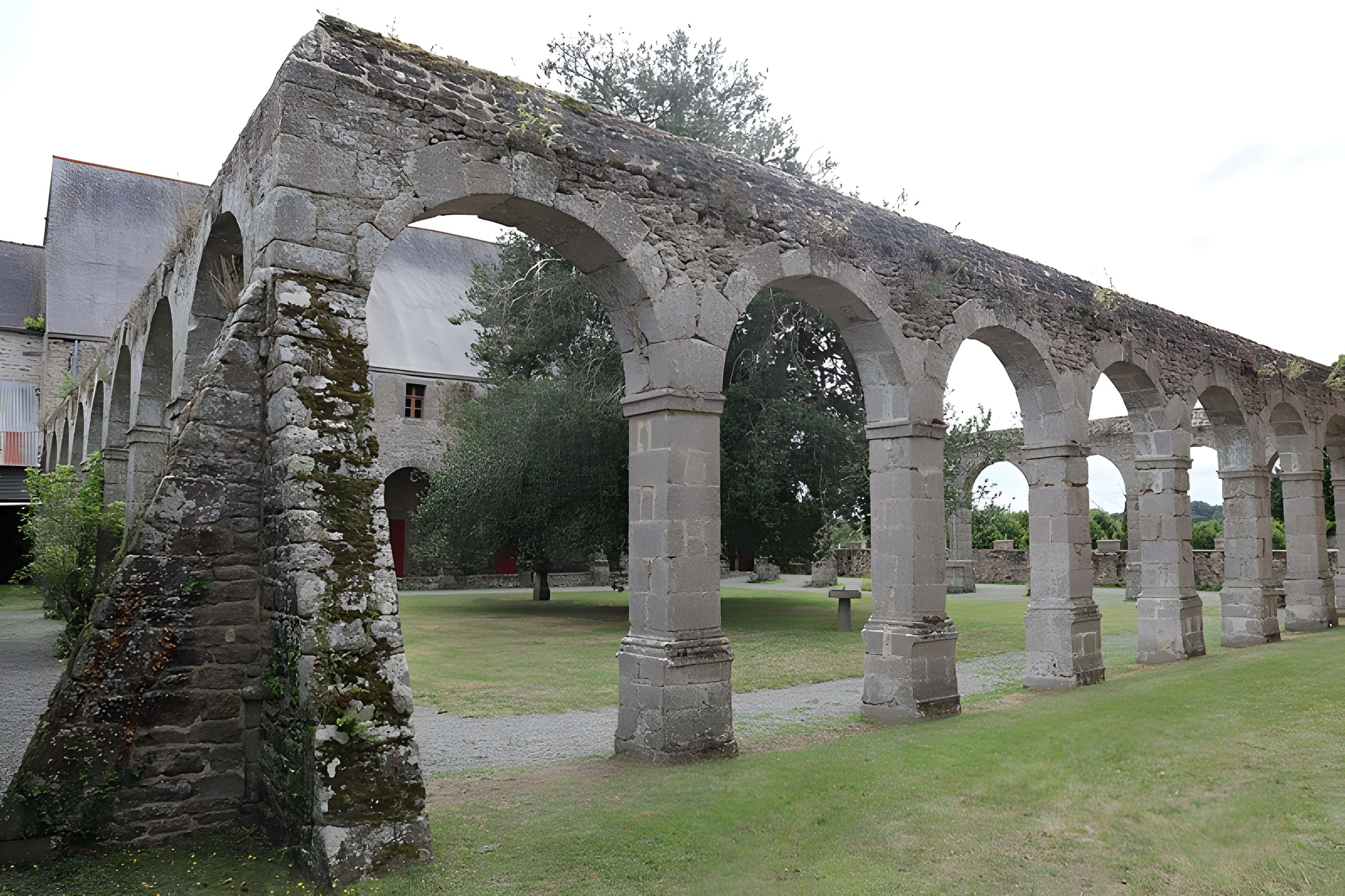 Restes de l'ancienne abbaye