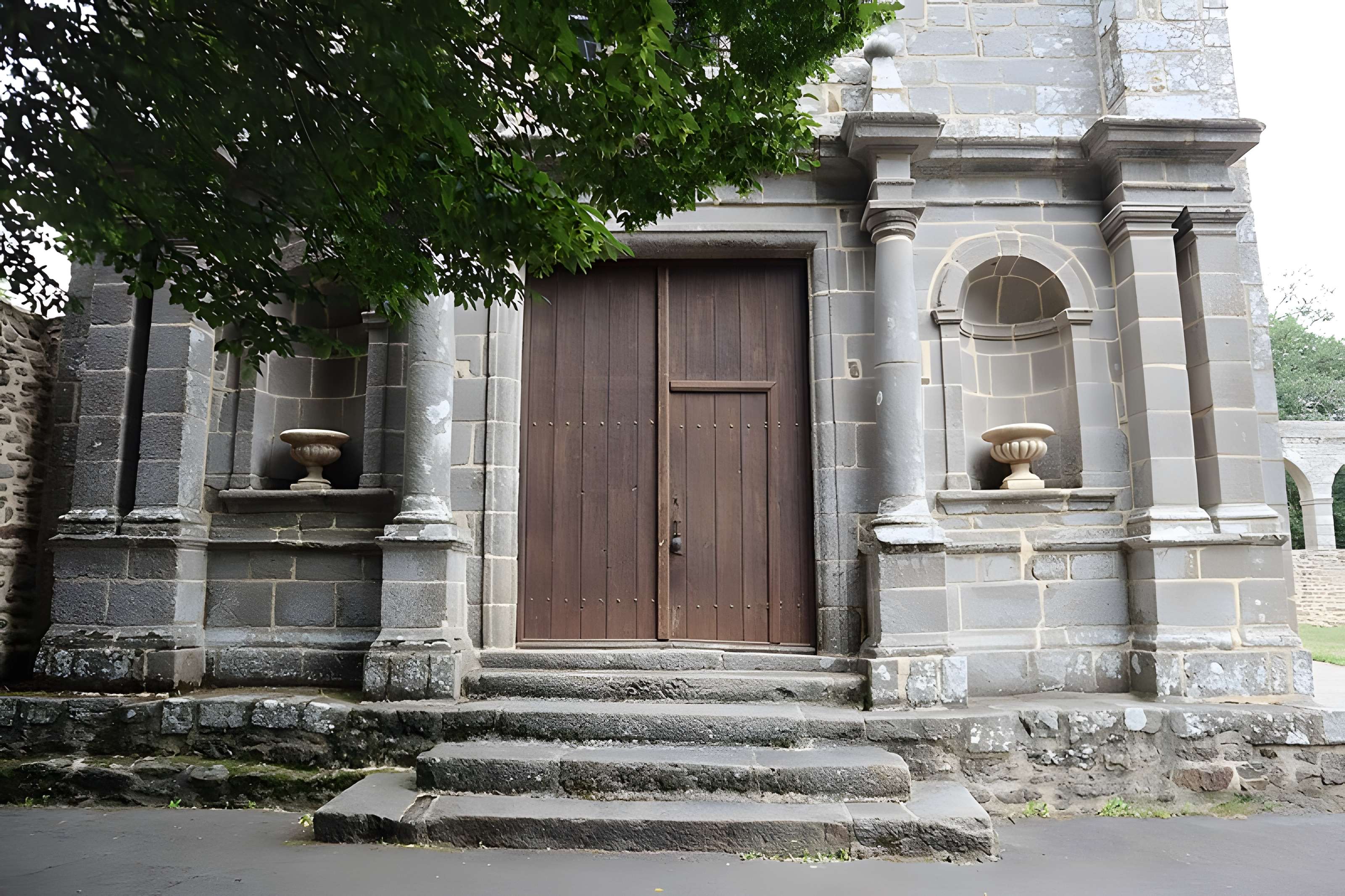 Restes de l'ancienne abbaye