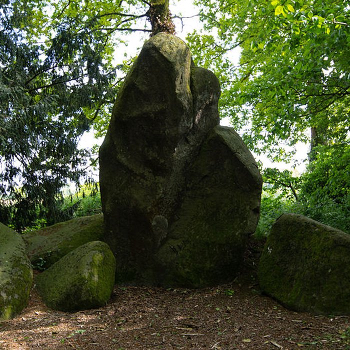 Photo de Deux mégalithes