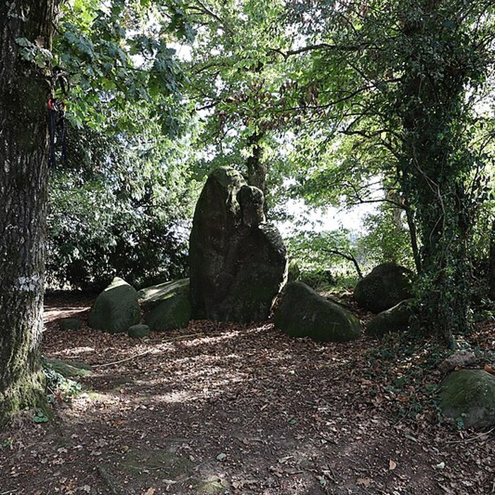Photo de Deux mégalithes