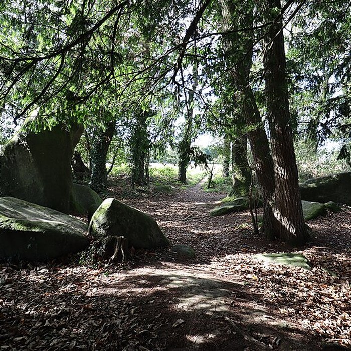 Photo de Deux mégalithes
