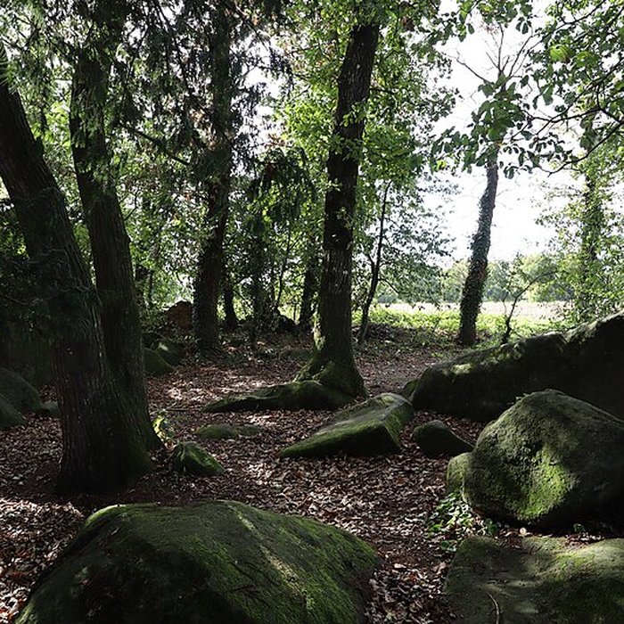 Photo de Deux mégalithes