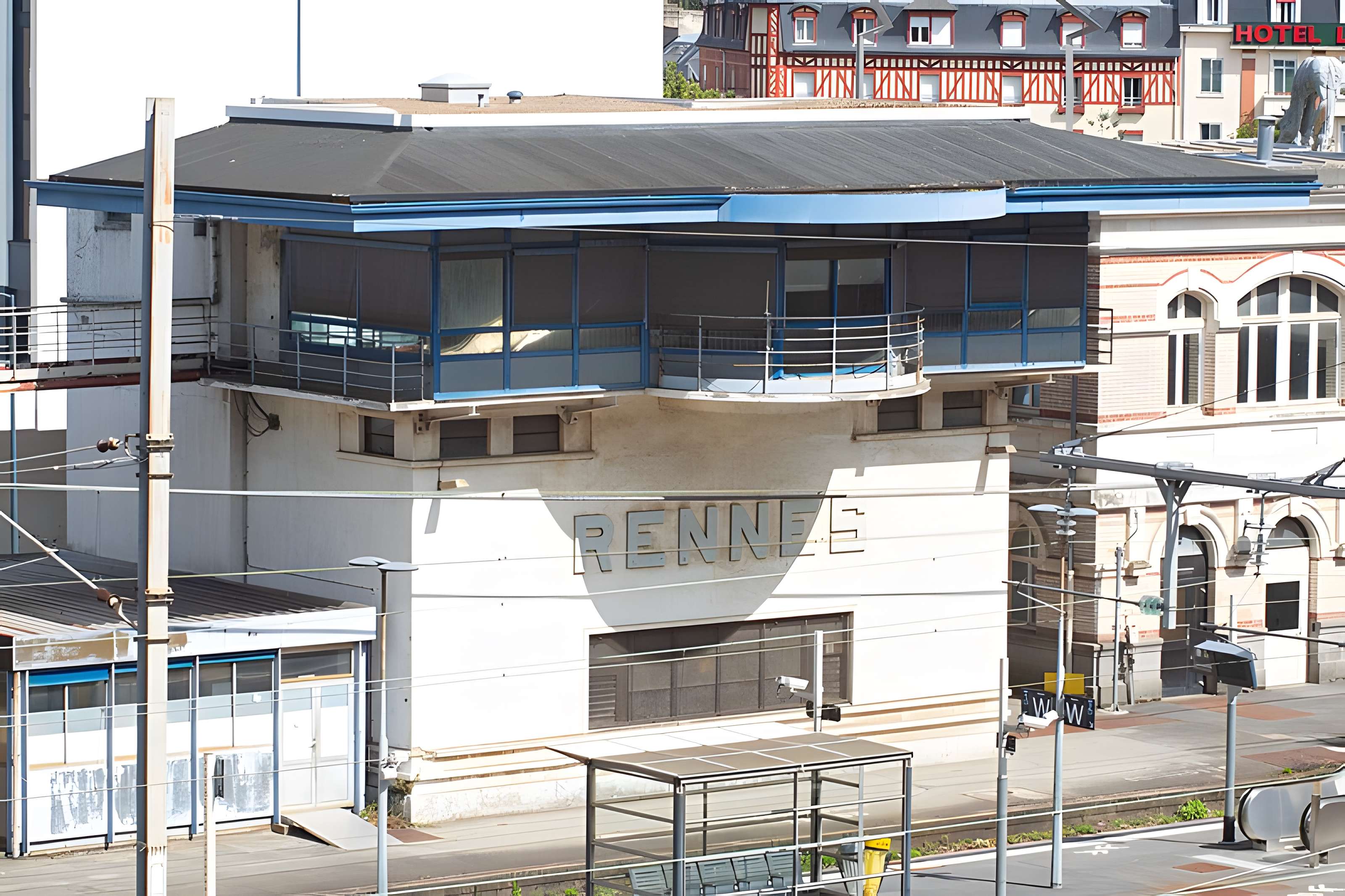 Ancien poste central de la gare ferroviaire