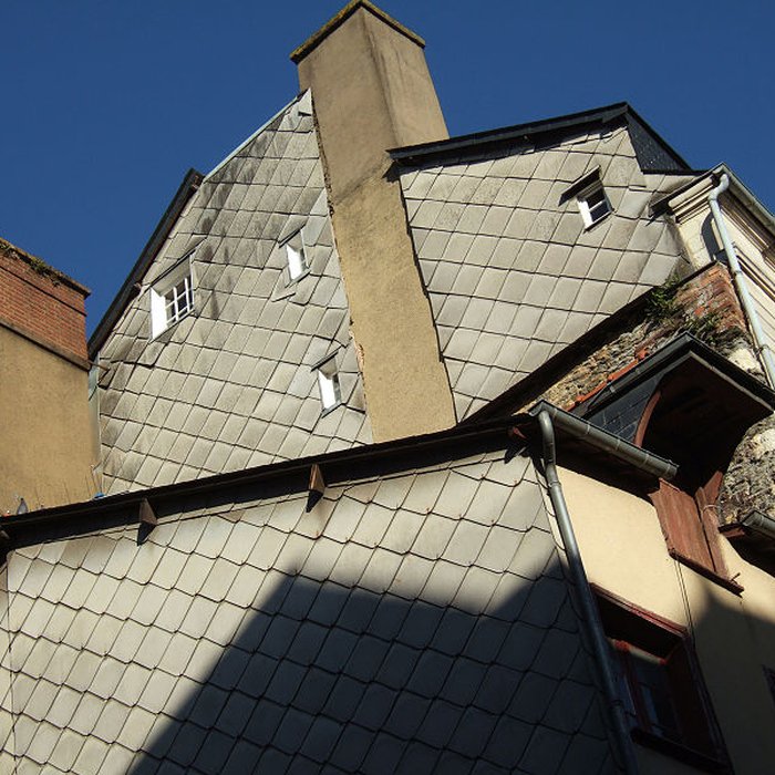 Photo de Immeuble ou hôtel de Chalain