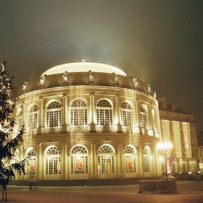 Photo de Théâtre et immeubles dits Galeries du Théâtre