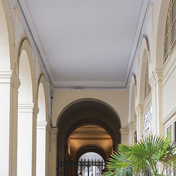 Photo de Théâtre et immeubles dits Galeries du Théâtre