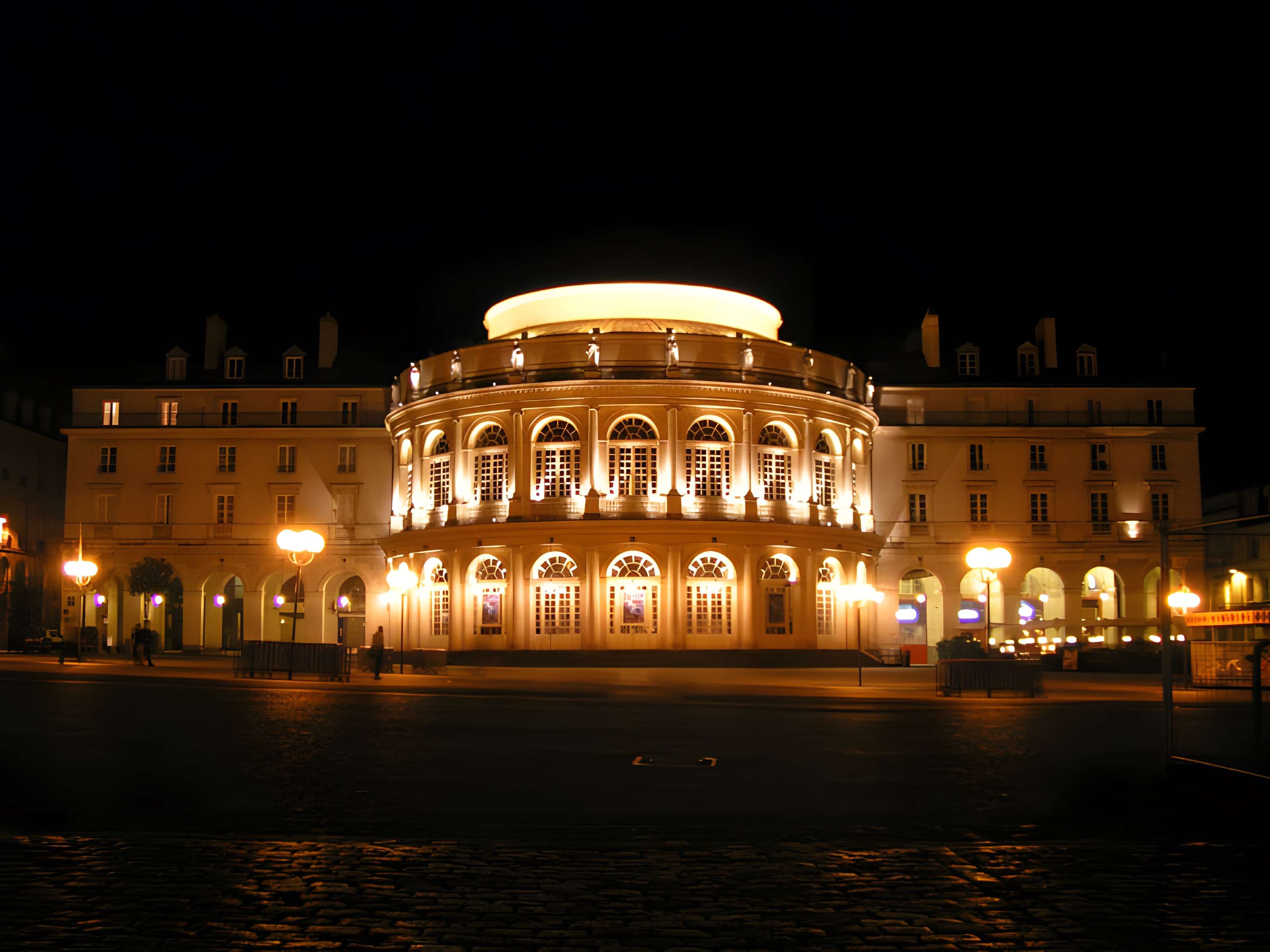 Théâtre et immeubles dits Galeries du Théâtre