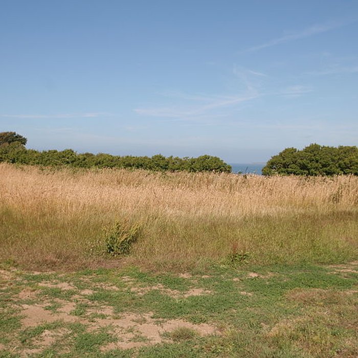 Photo de Retranchement de lâge du Fer et de la pointe de Meinga