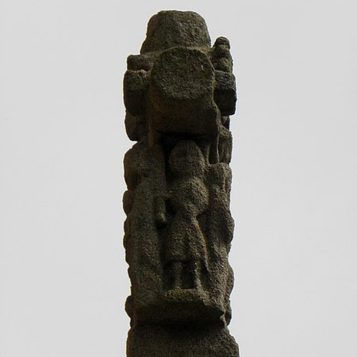 Photo de Croix en granit du XIIIe siècle