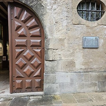 Ancien couvent Notre-Dame-des-Victoires, puis caserne des Victoires