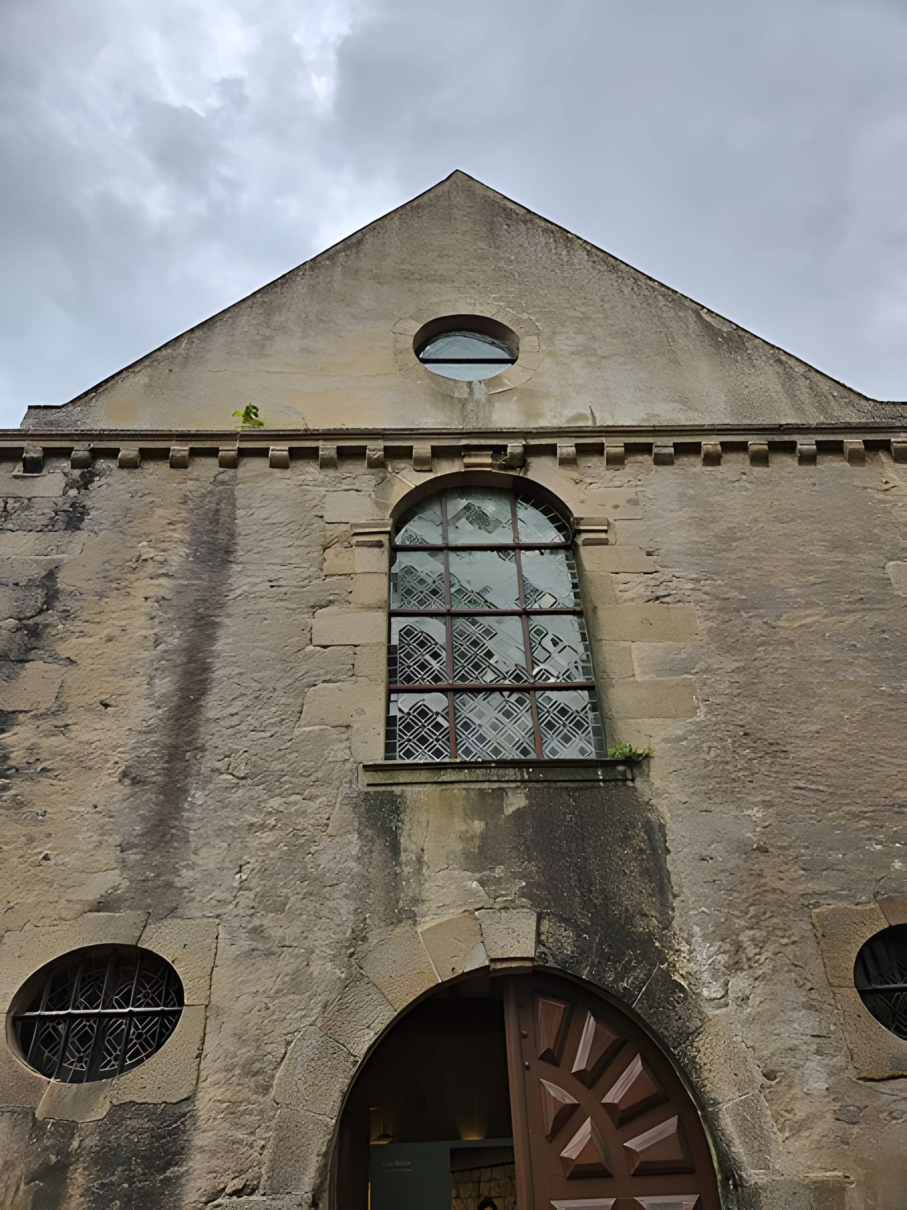 Ancien couvent Notre-Dame-des-Victoires, puis caserne des Victoires