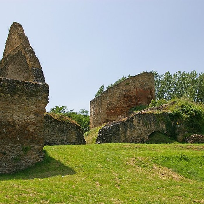 Photo de Restes du vieux château féodal