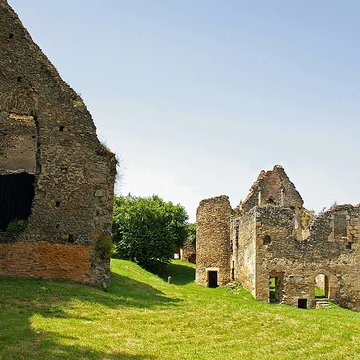 Restes du vieux château féodal