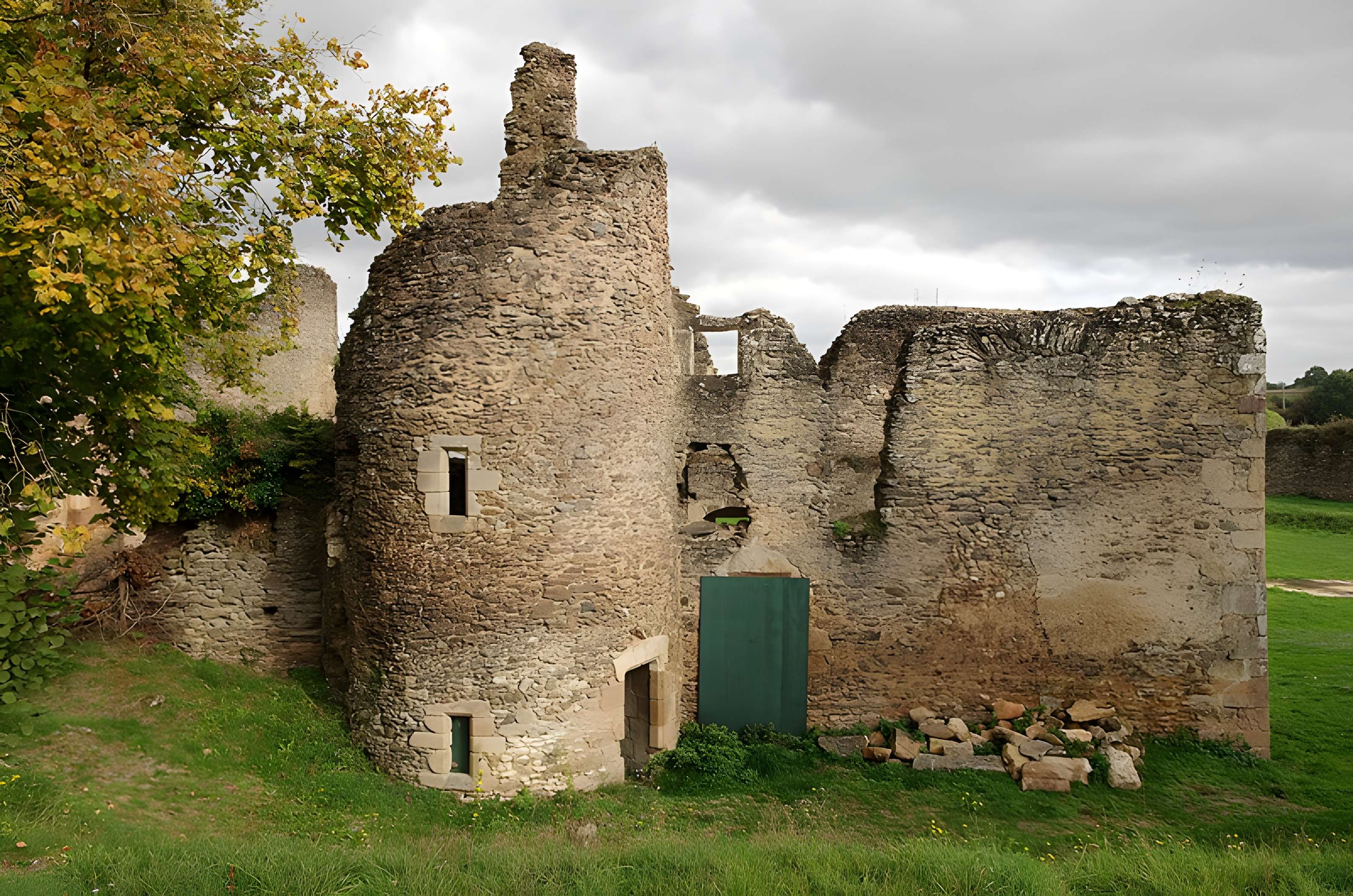 Restes du vieux château féodal