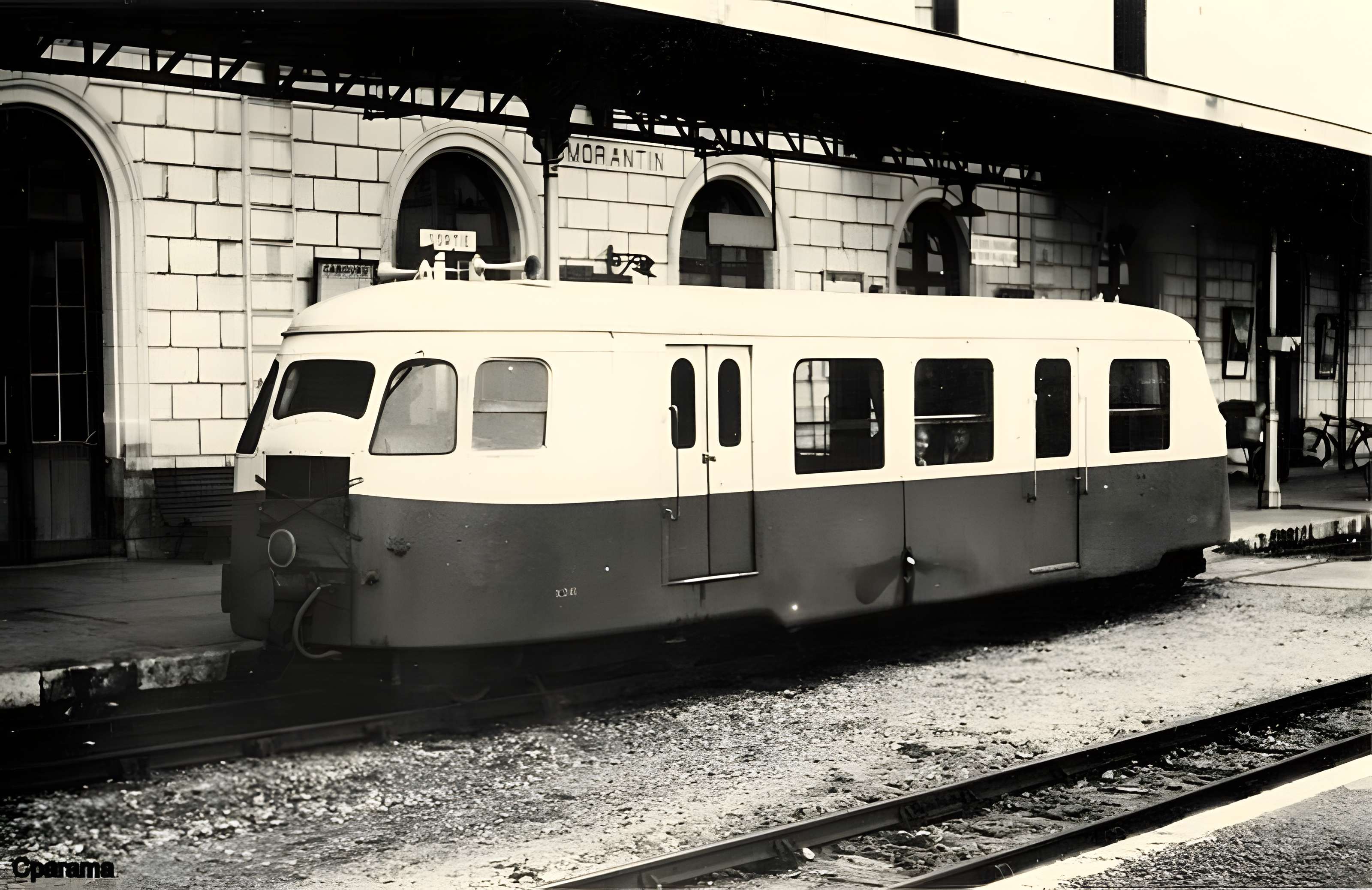 Ligne à voie ferrée métrique le Blanc-Argent (ou B.A.) sur le tronçon Luçay-le-Malé-Argy (également sur communes de Argy, Ecueillé, Heugnes, Pellevoisin)