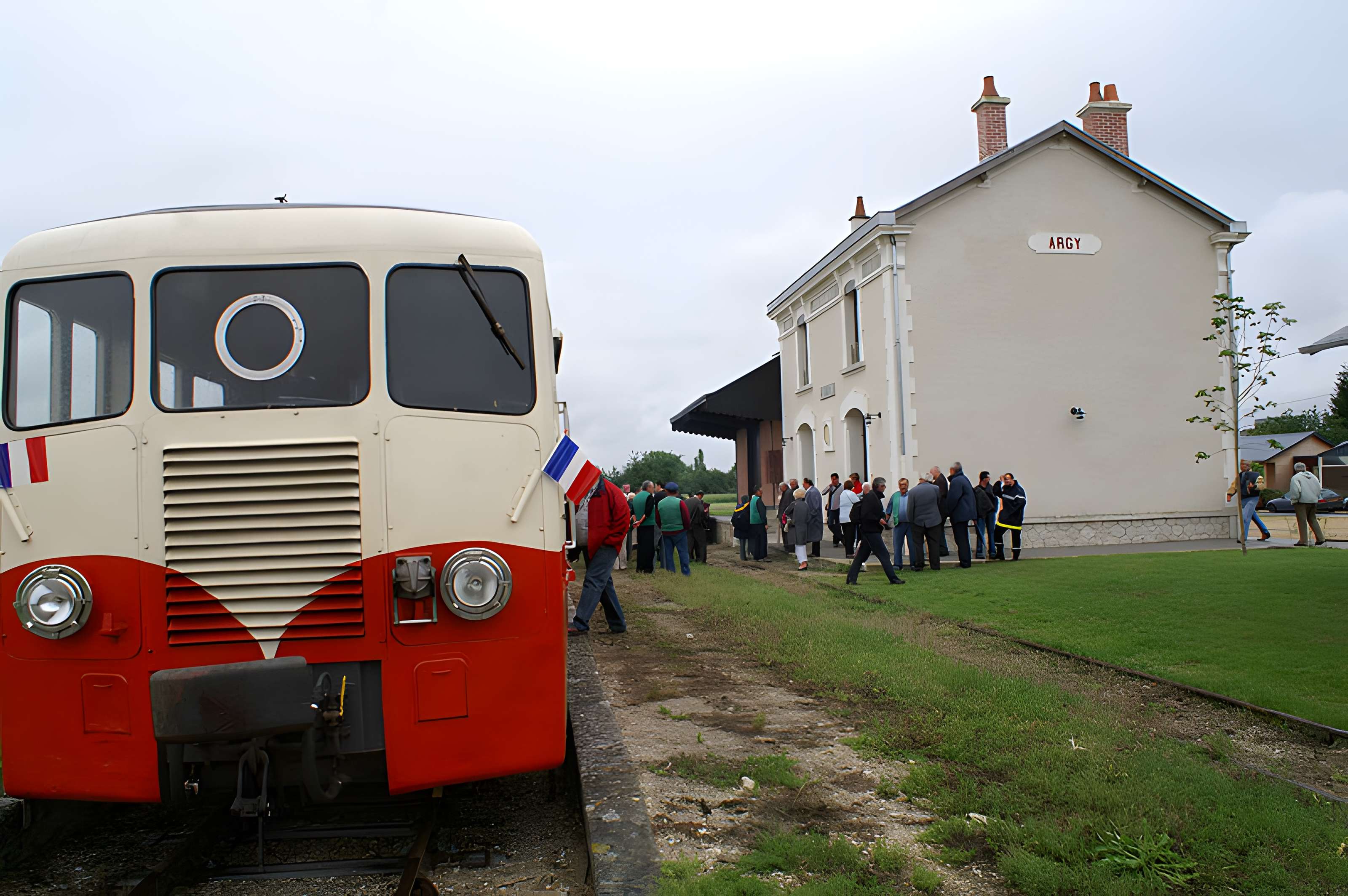 Ligne à voie ferrée métrique le Blanc-Argent (ou B.A.) sur le tronçon Luçay-le-Malé-Argy