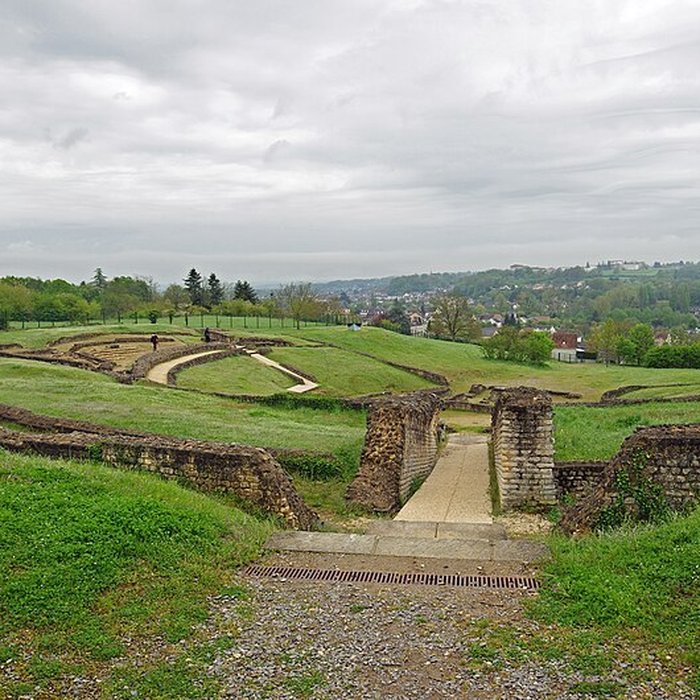 Photo de Vestiges du théâtre gallo-romain dArgentomagus