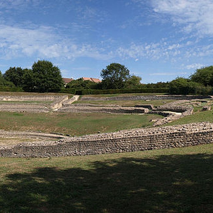 Photo de Vestiges du théâtre gallo-romain dArgentomagus