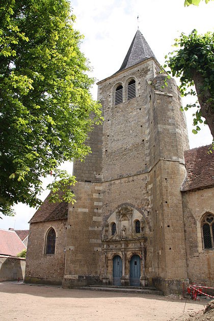 Photo de Église Saint-Étienne d'Ainay-le-Château