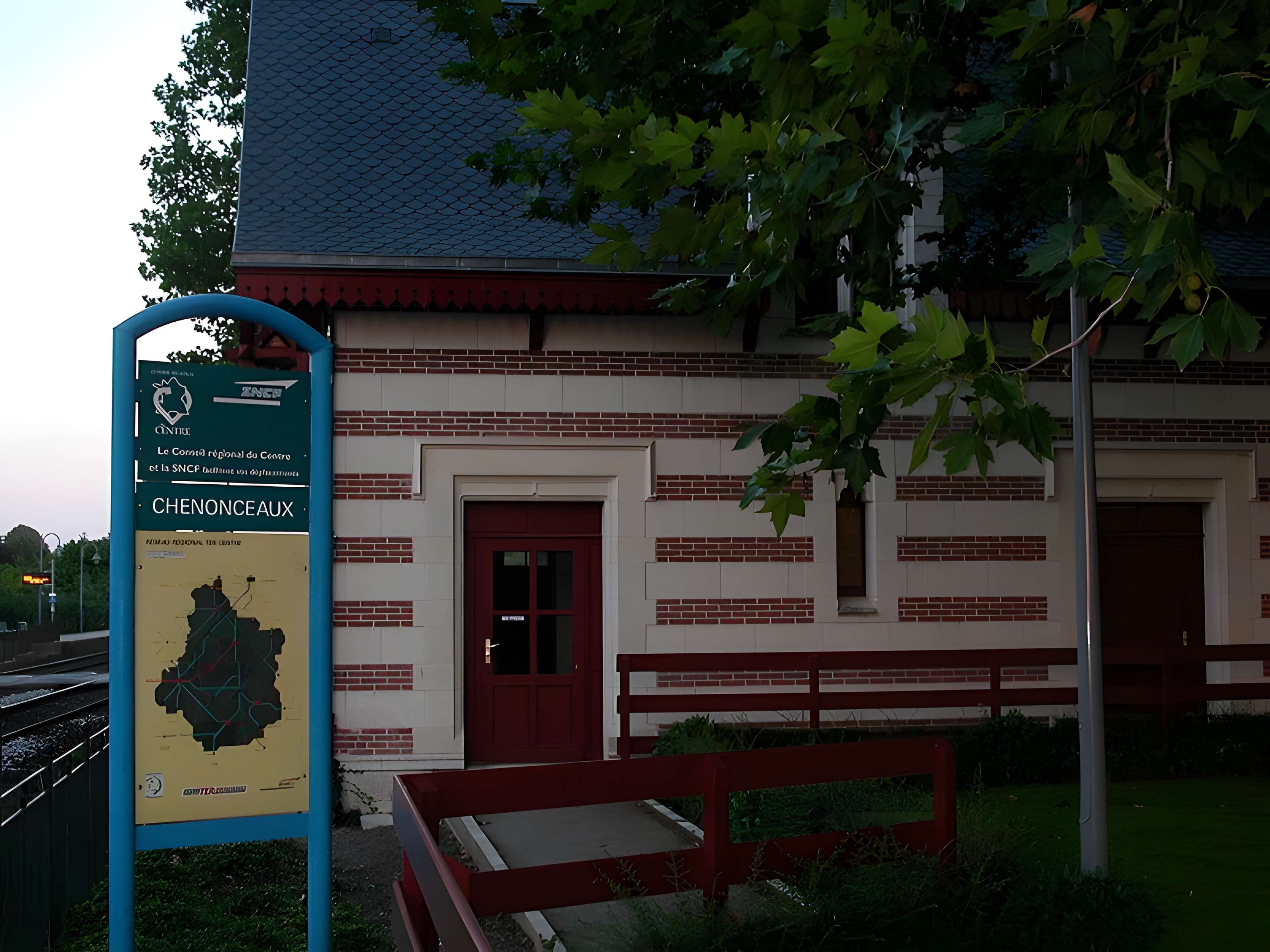 Maison de garde-barrière