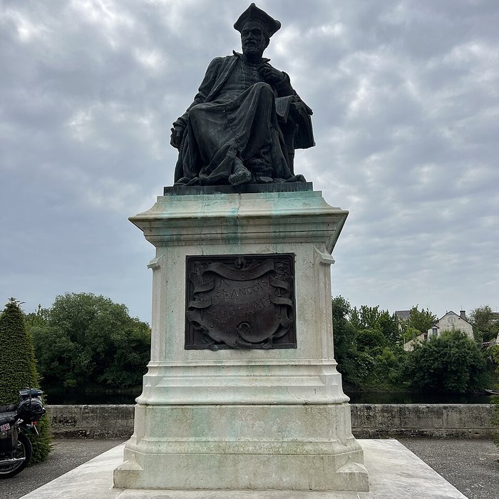 Photo de Monument à Rabelais