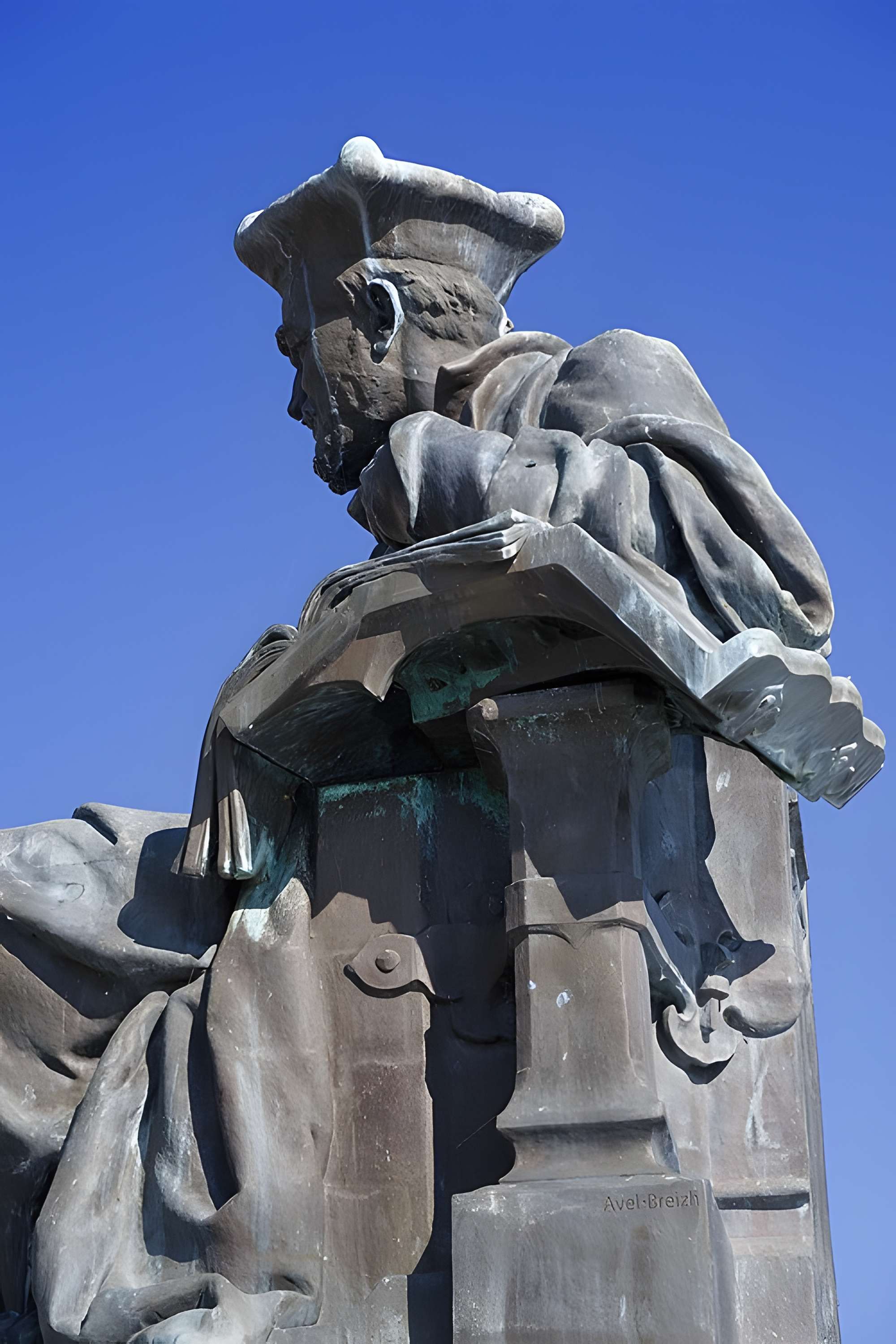 Monument à Rabelais