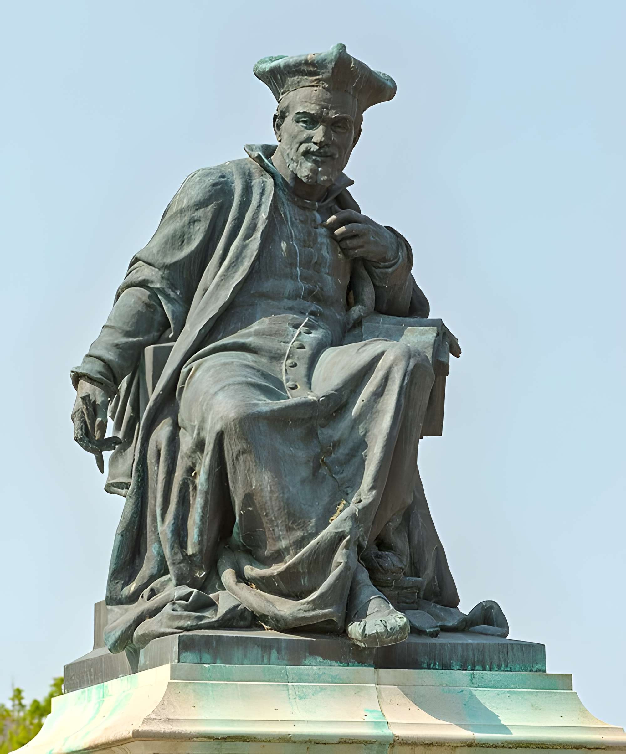 Monument à Rabelais