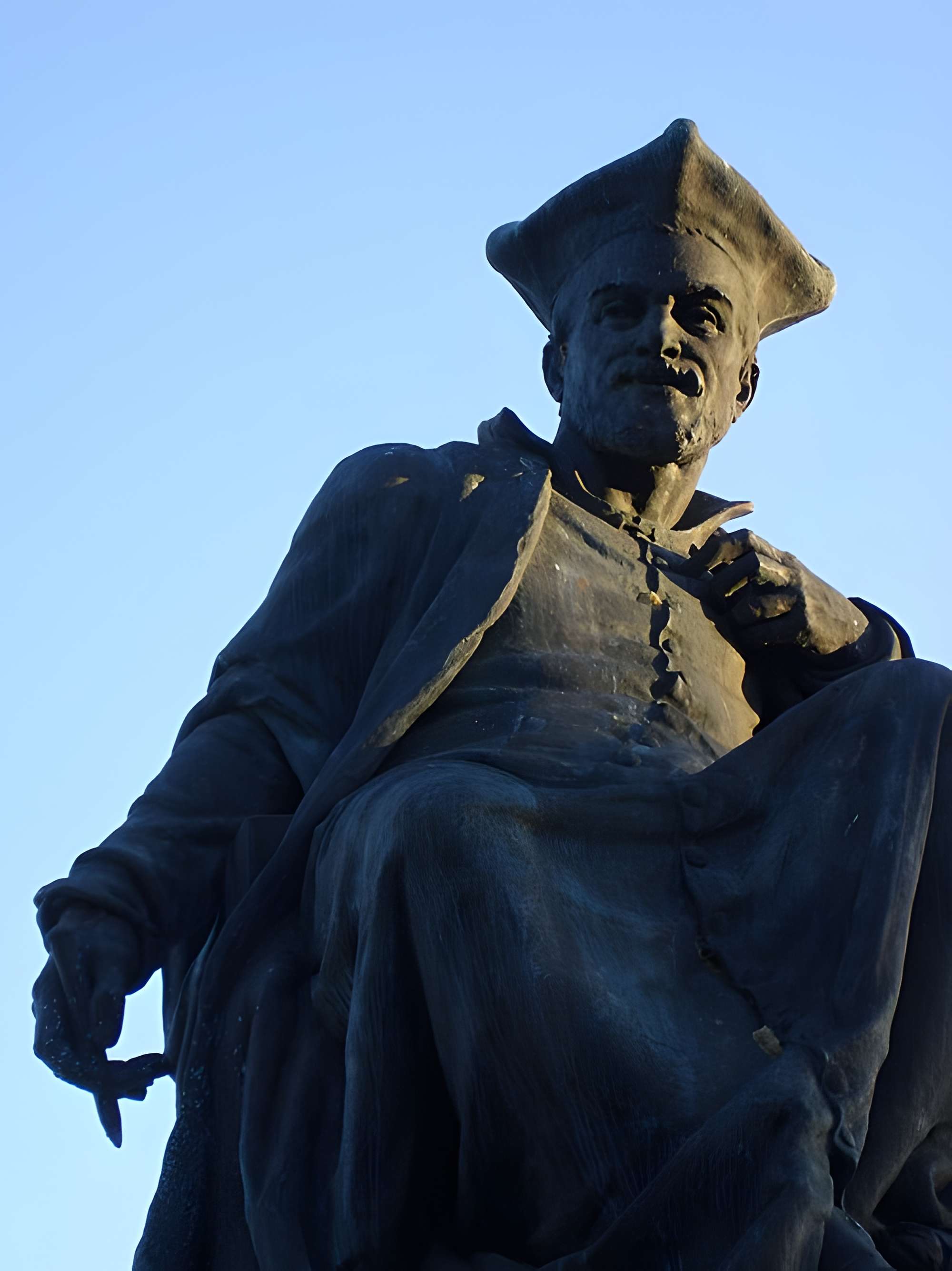 Monument à Rabelais