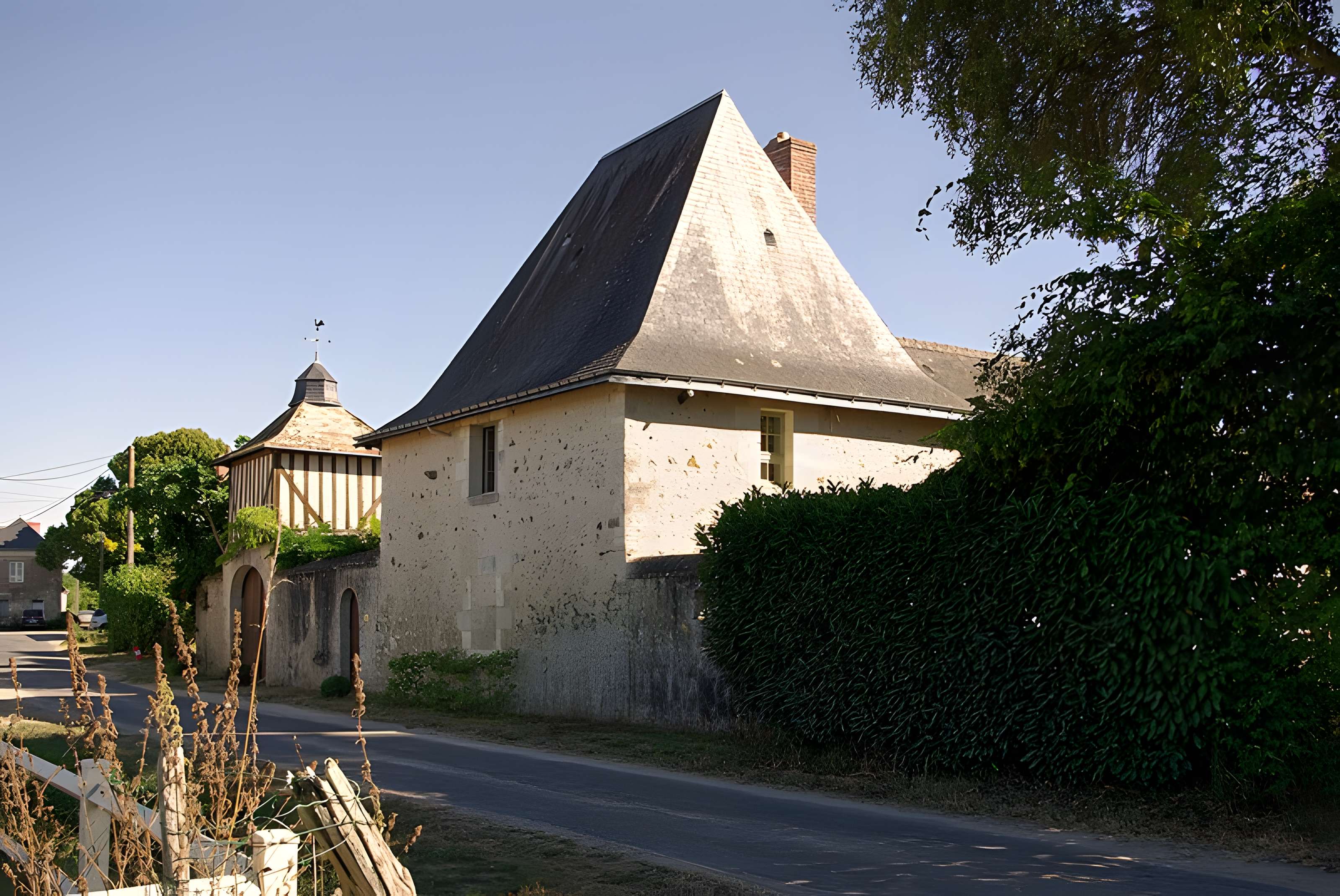 Ancienne hôtellerie Saint-Louis