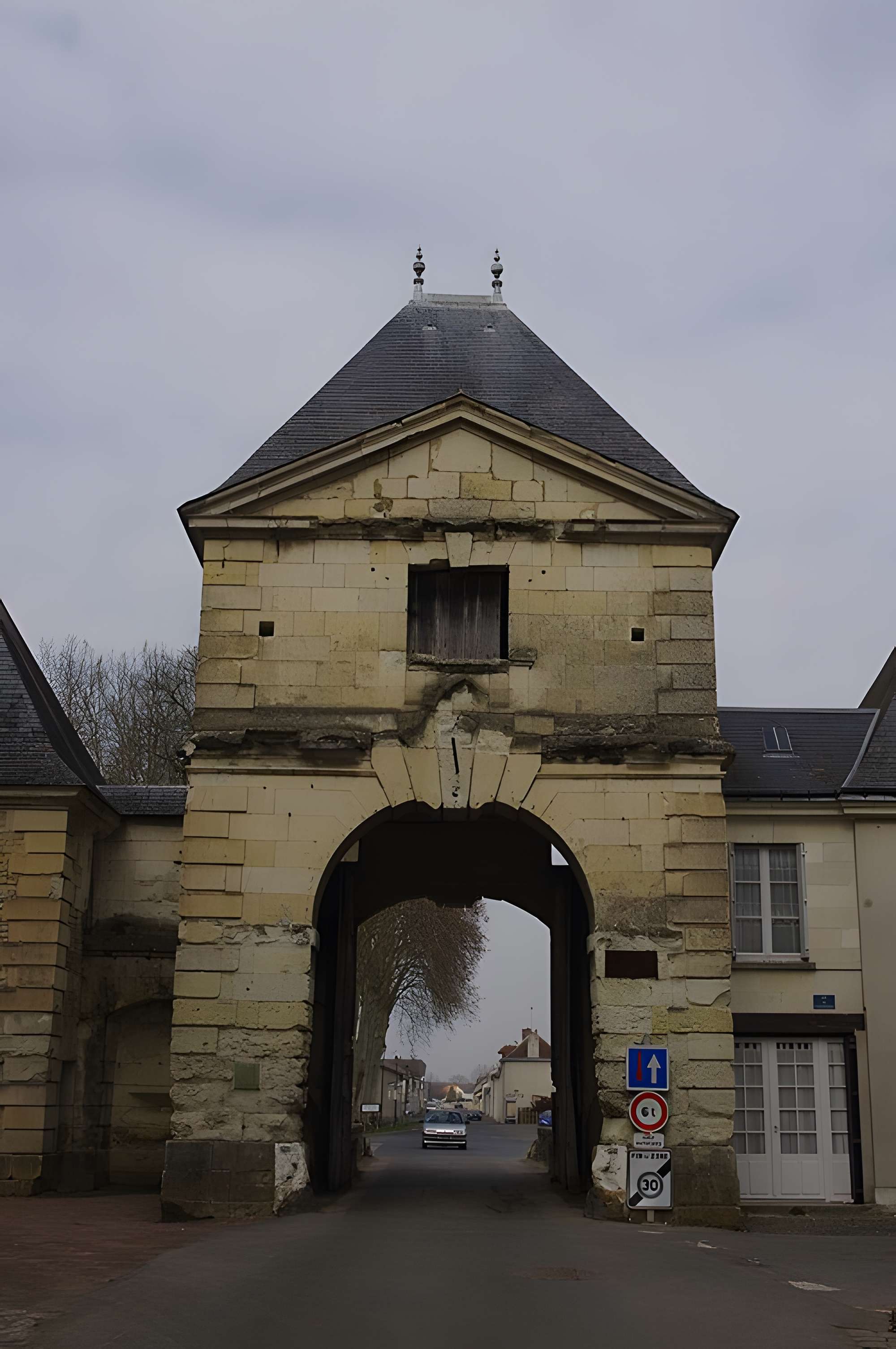 Enceinte de la ville