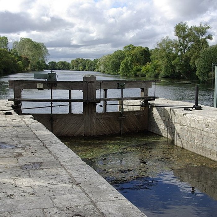 Photo de Site du barrage éclusé mobile à aiguilles de Nitray