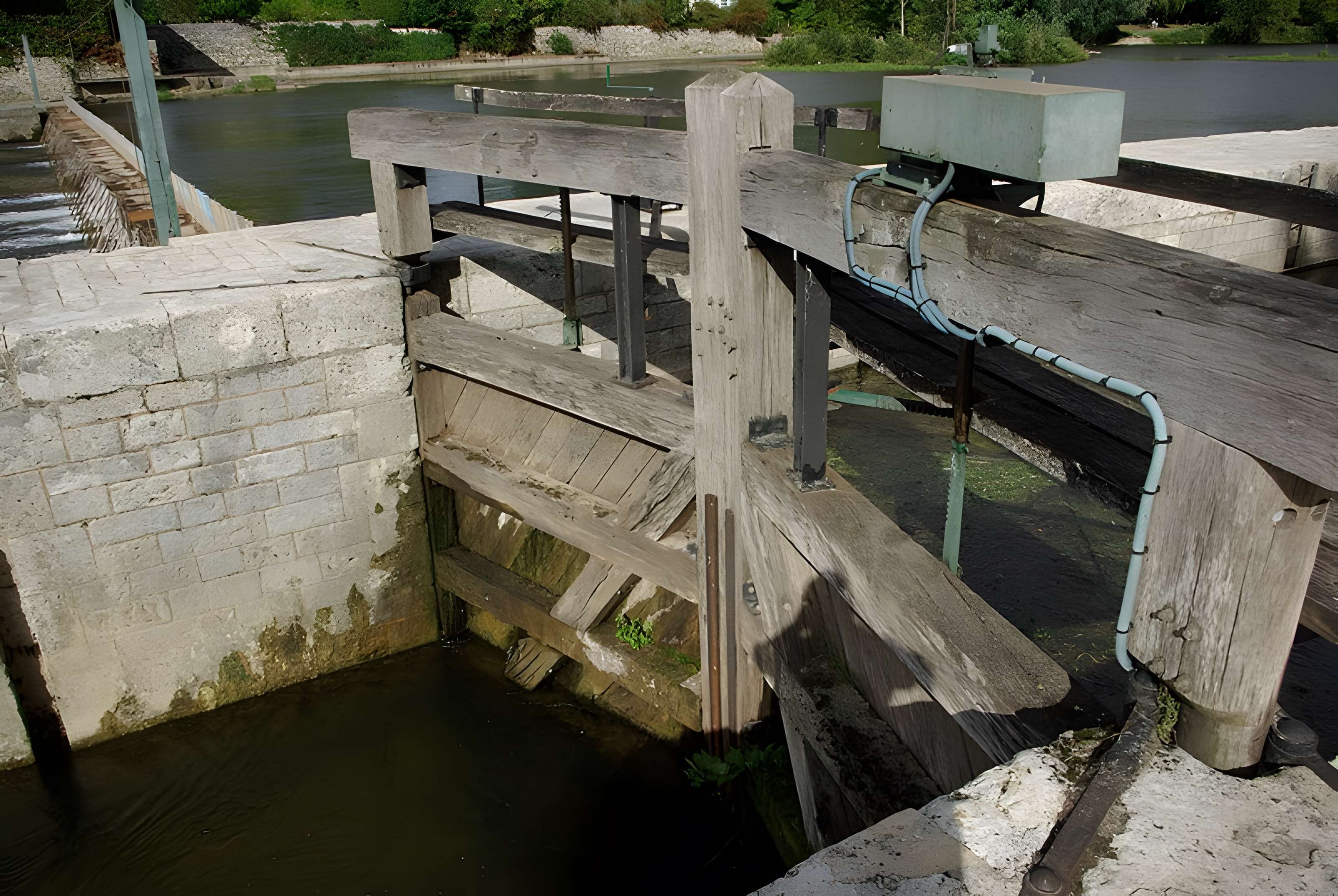 Site du barrage éclusé mobile à aiguilles de Nitray