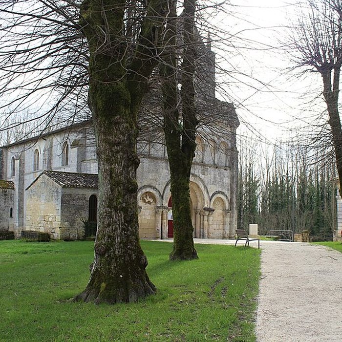 Photo de Église Saint-Étienne de Tauriac