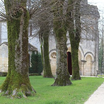 Église Saint-Étienne de Tauriac