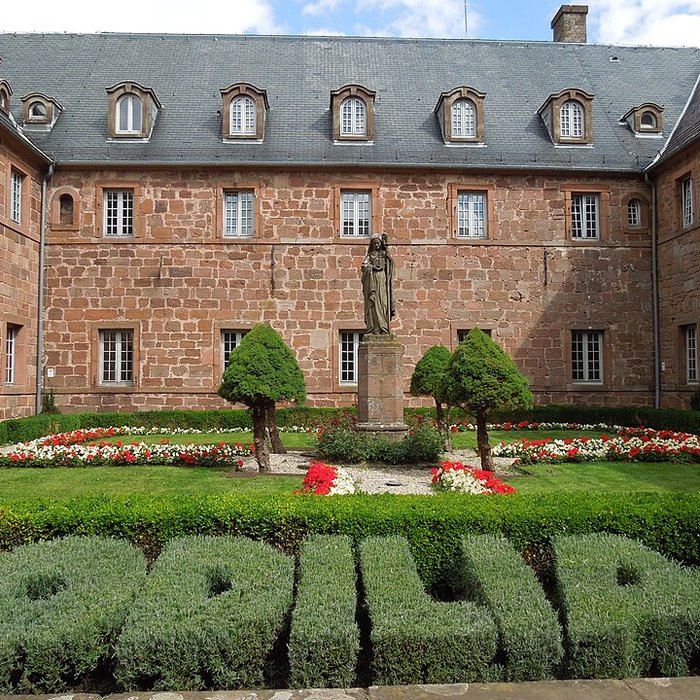 Photo de Abbaye de Hohenbourg Monastère de Sainte-Odile