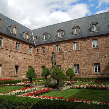 Abbaye de Hohenbourg Monastère de Sainte-Odile