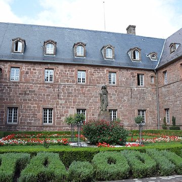 Abbaye de Hohenbourg Monastère de Sainte-Odile