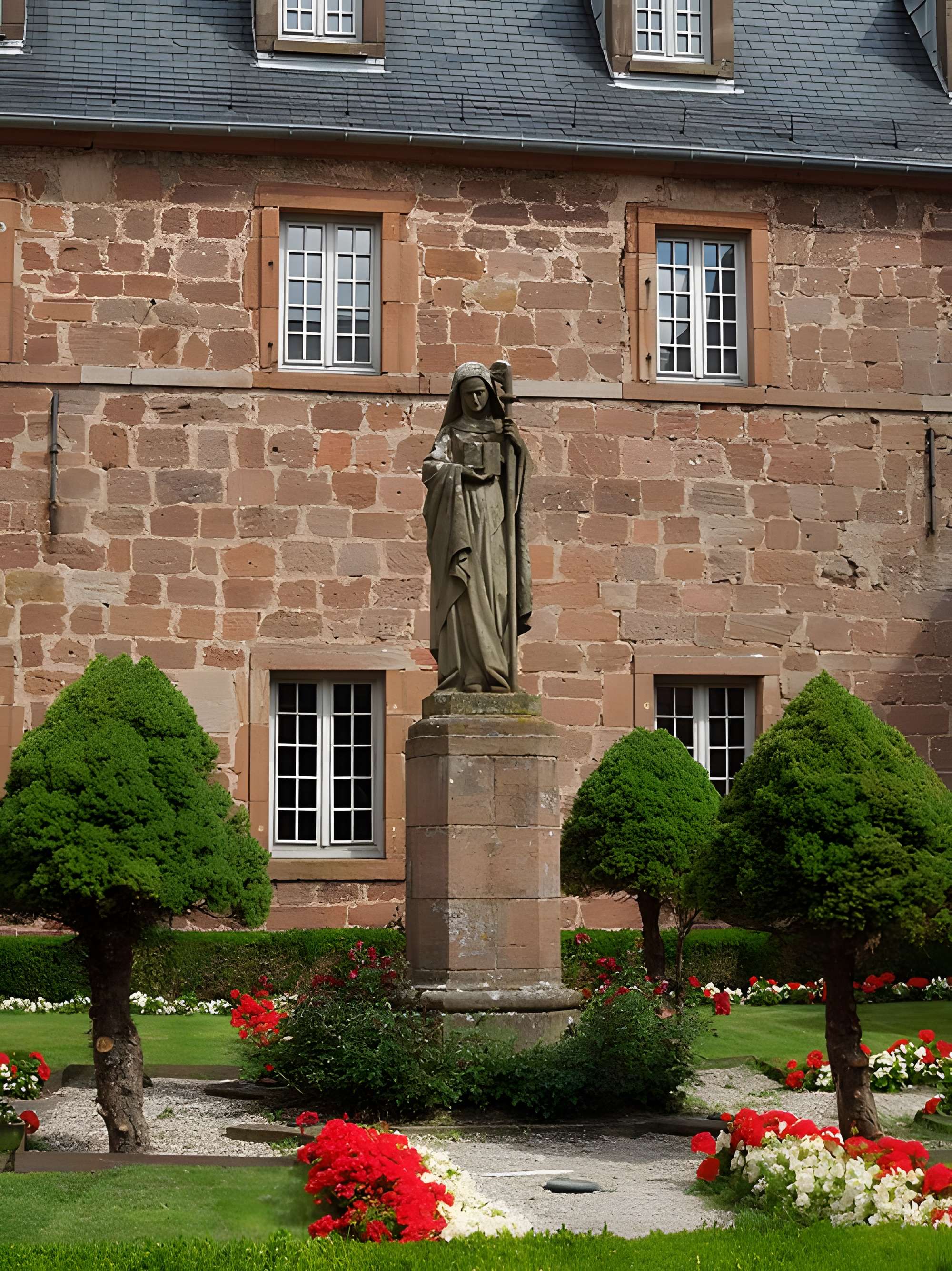 Abbaye de Hohenbourg (Monastère de Sainte-Odile)