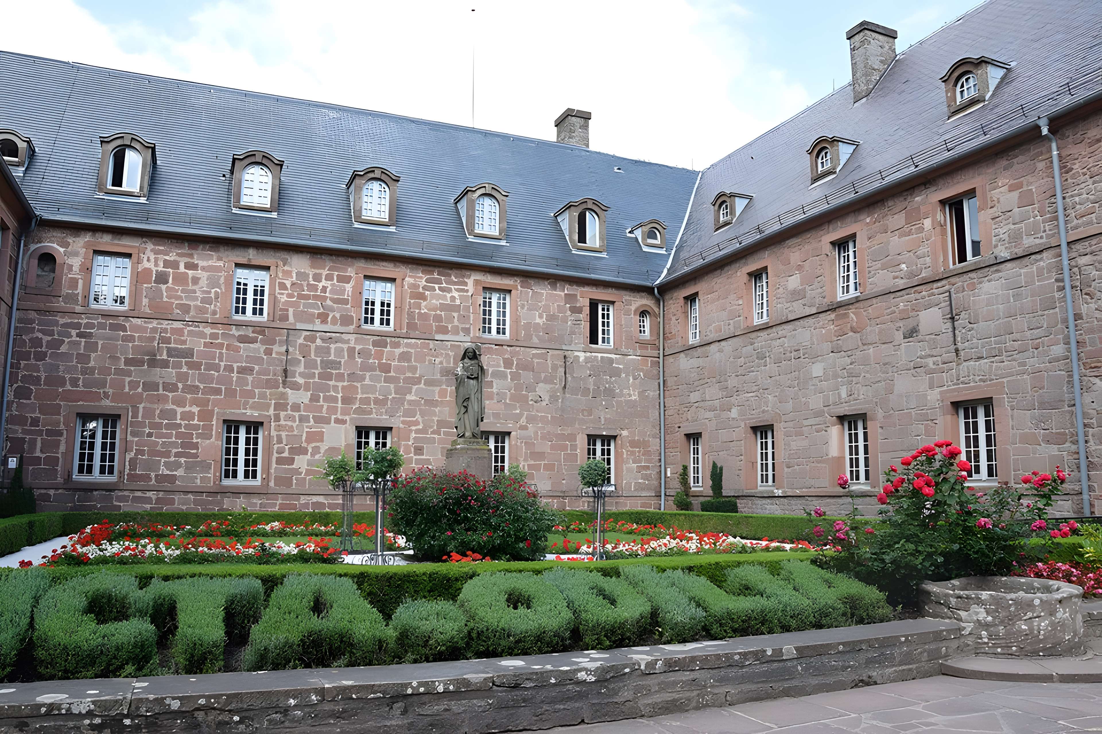 Abbaye de Hohenbourg (Monastère de Sainte-Odile)