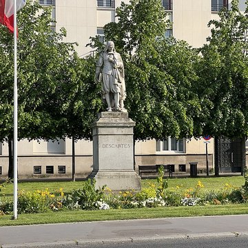 Monument à Descartes