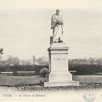 Monument à Rabelais