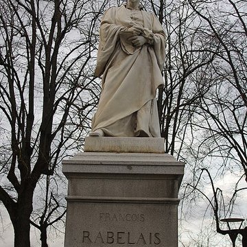 Monument à Rabelais