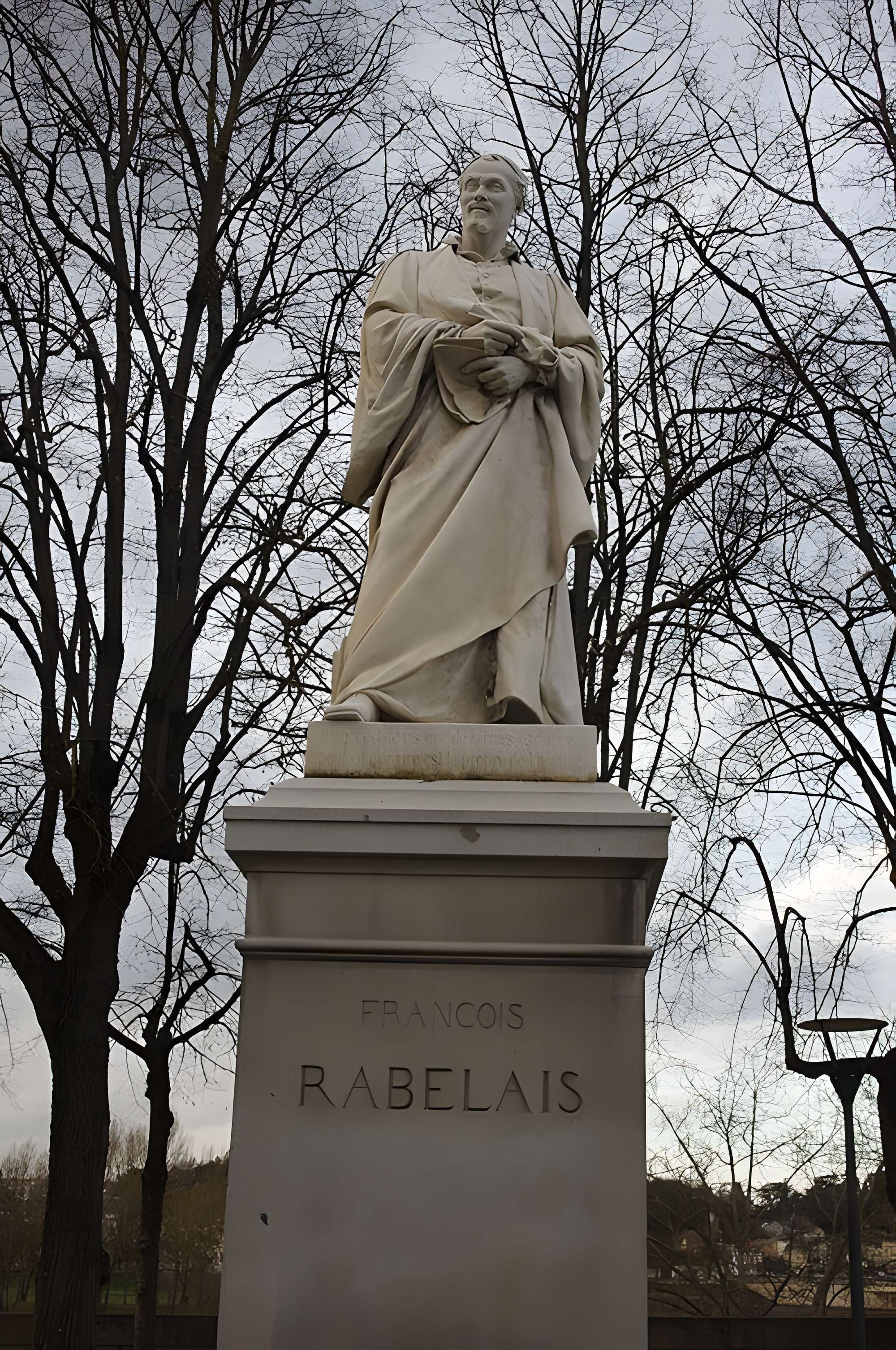 Monument à Rabelais