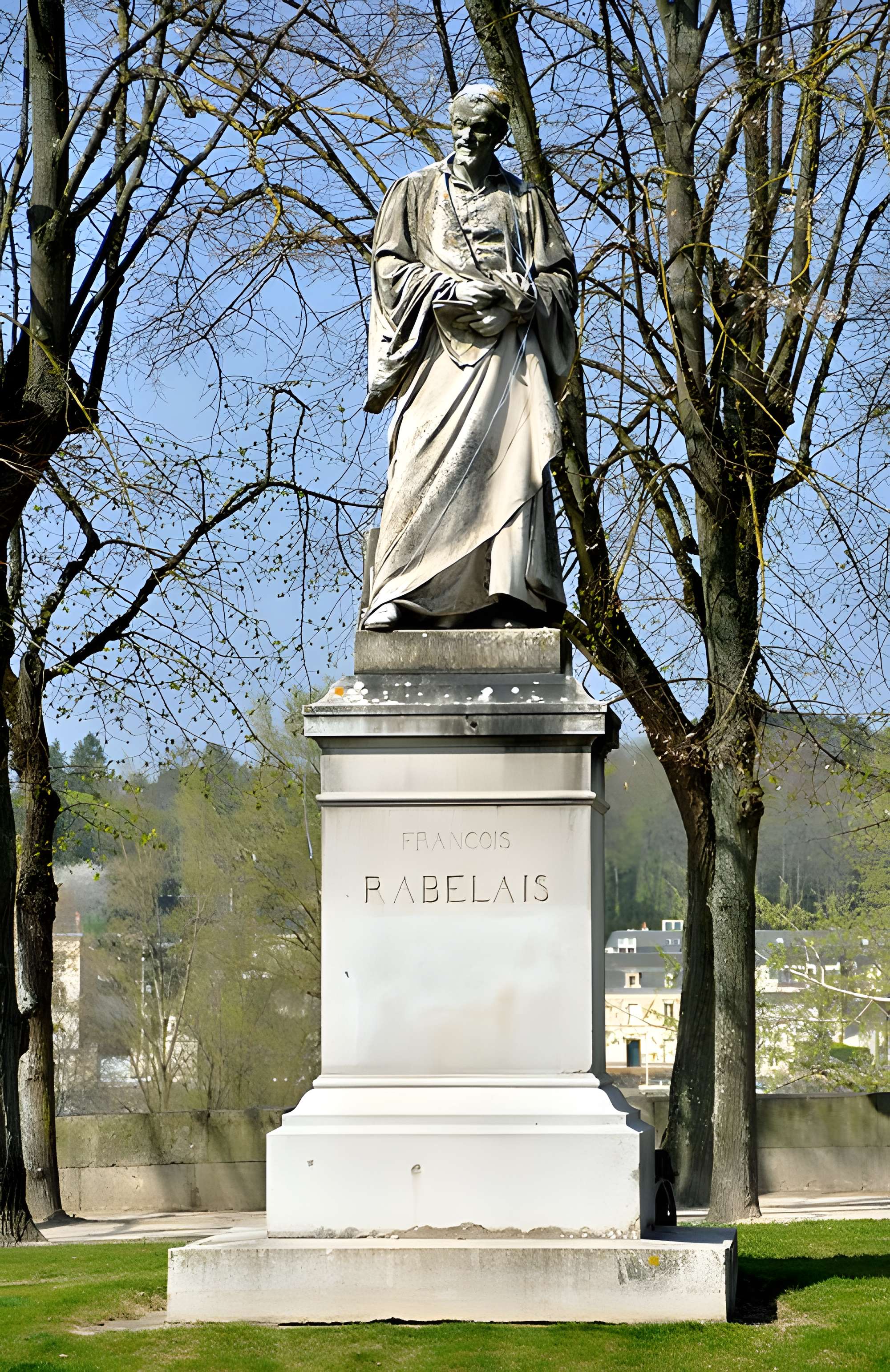Monument à Rabelais